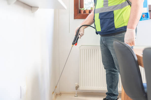 Best Pest Removal Services  in Luck, WI